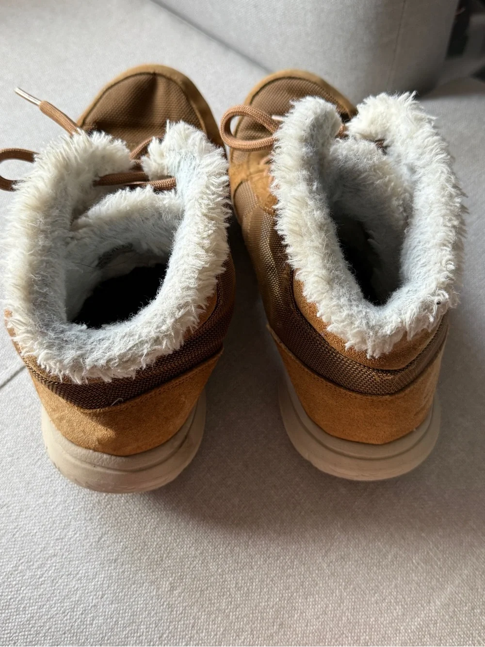 Skechers on the GO City Winter Boots - Picture 4 of 8